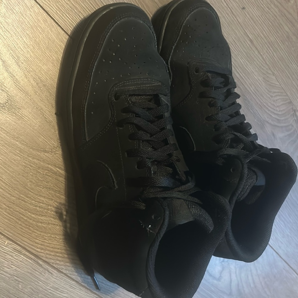 Men’s Nike Size 10 Black Basketball Shoes